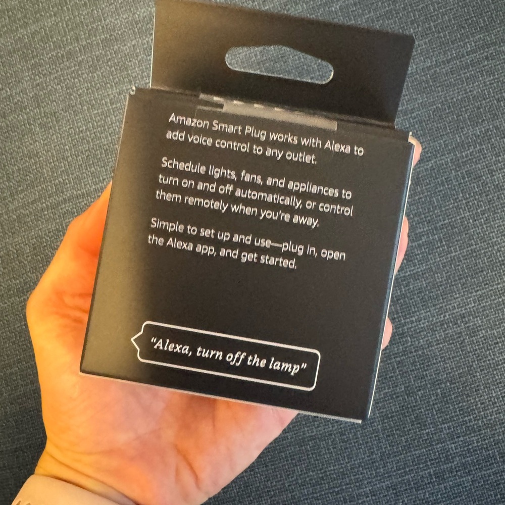 Amazon Smart Plug - Picture 3 of 4